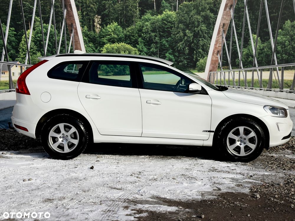 Volvo XC 60 D4 AWD Geartronic Summum - 9