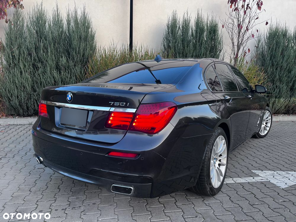 BMW Seria 7 750i Edition Exclusive - 7
