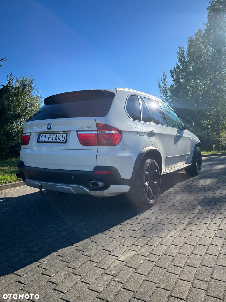 BMW X5 4.8i xDrive - 12