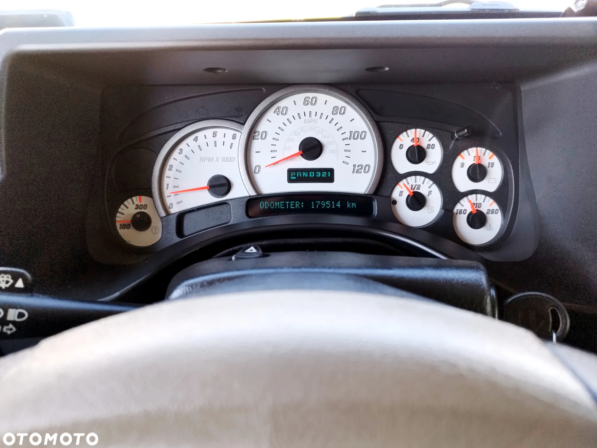 Hummer H2 6.0 V8 - 29