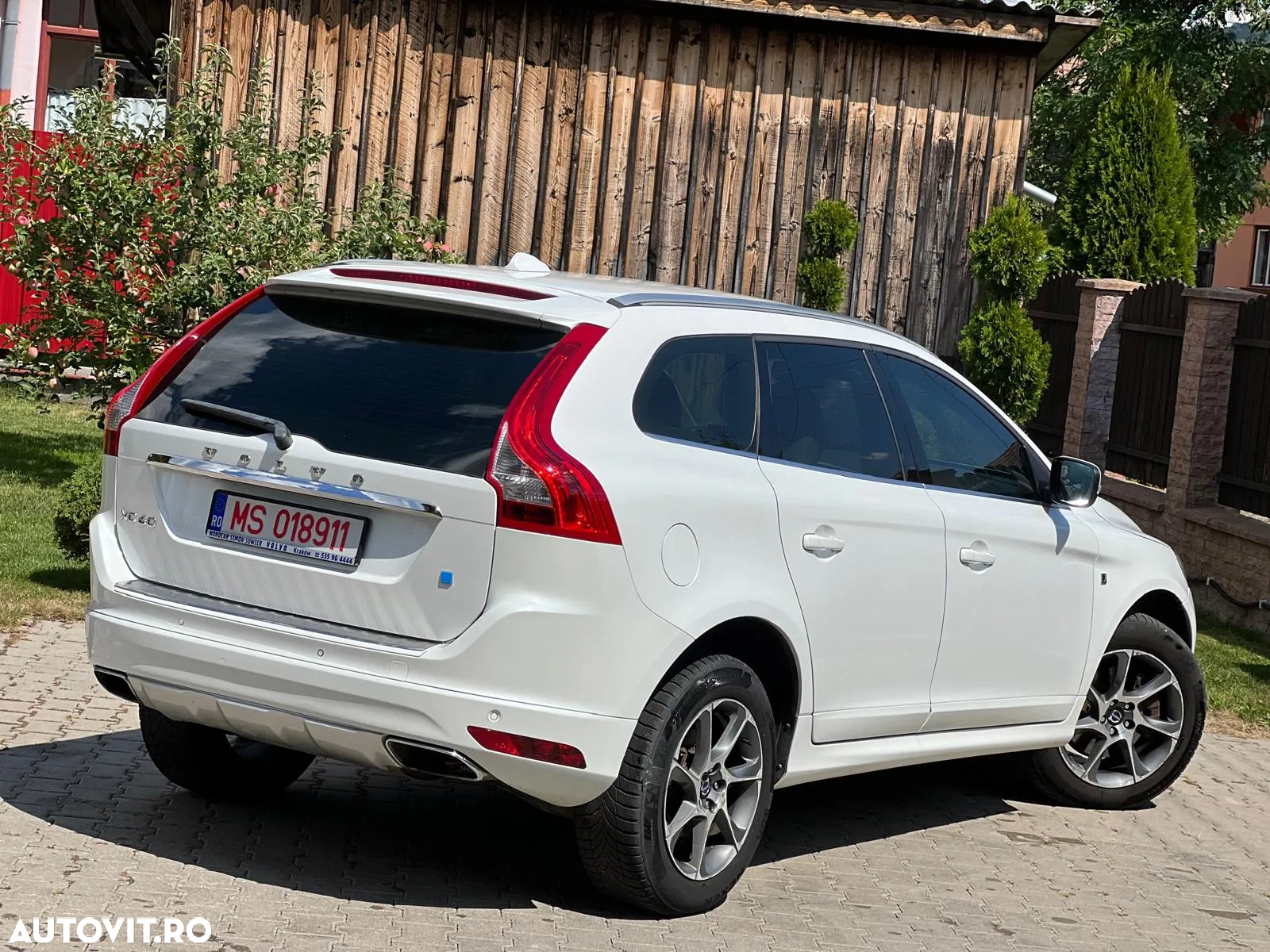 Volvo XC 60 D5 AWD Aut. Ocean Race - 4
