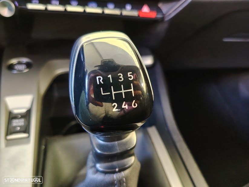 Peugeot 308 SW 1.2 PureTech Active - 28