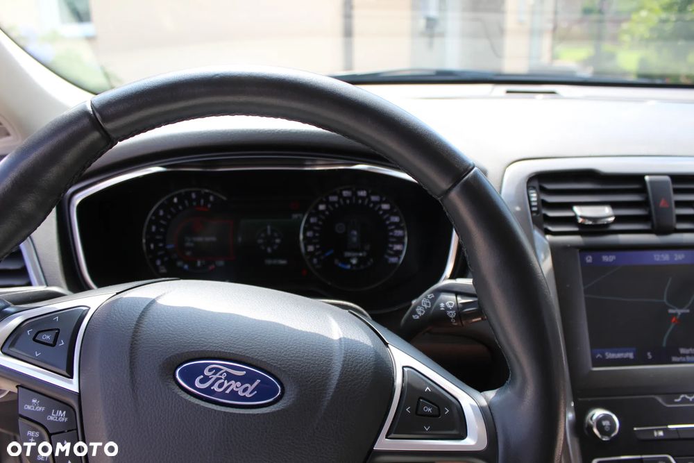 Ford Mondeo 2.0 EcoBlue Titanium - 13