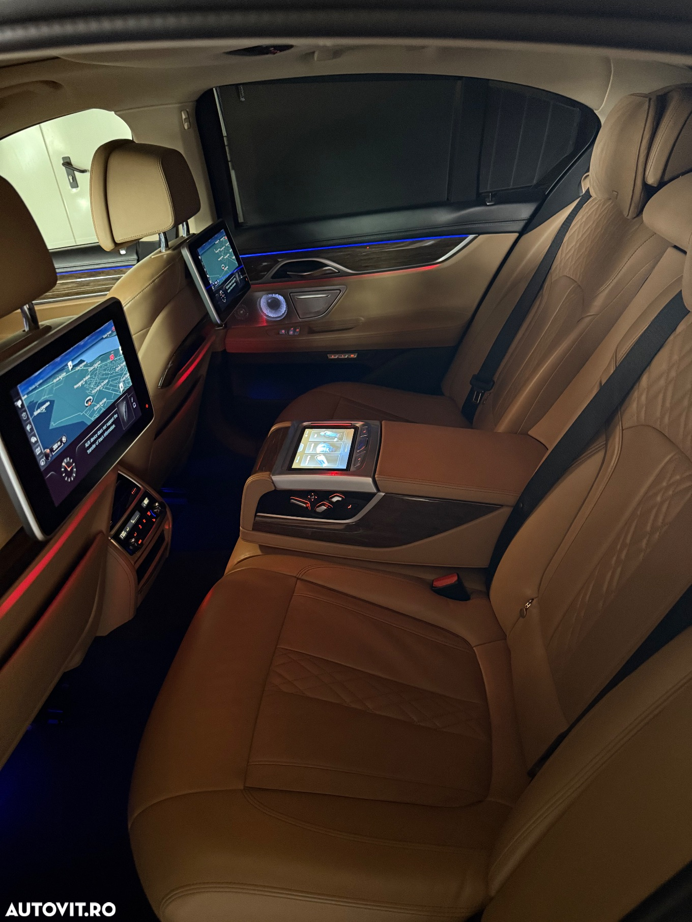 BMW Seria 7 730d xDrive - 34
