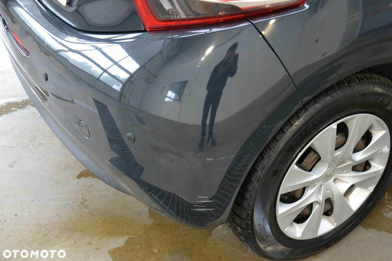 Peugeot 208 - 15