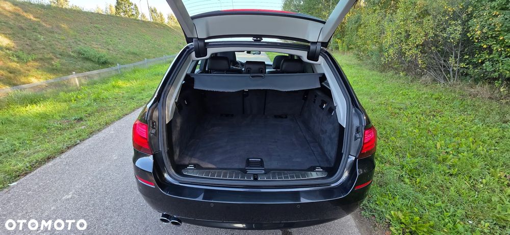 BMW Seria 5 530d xDrive Luxury Line - 21