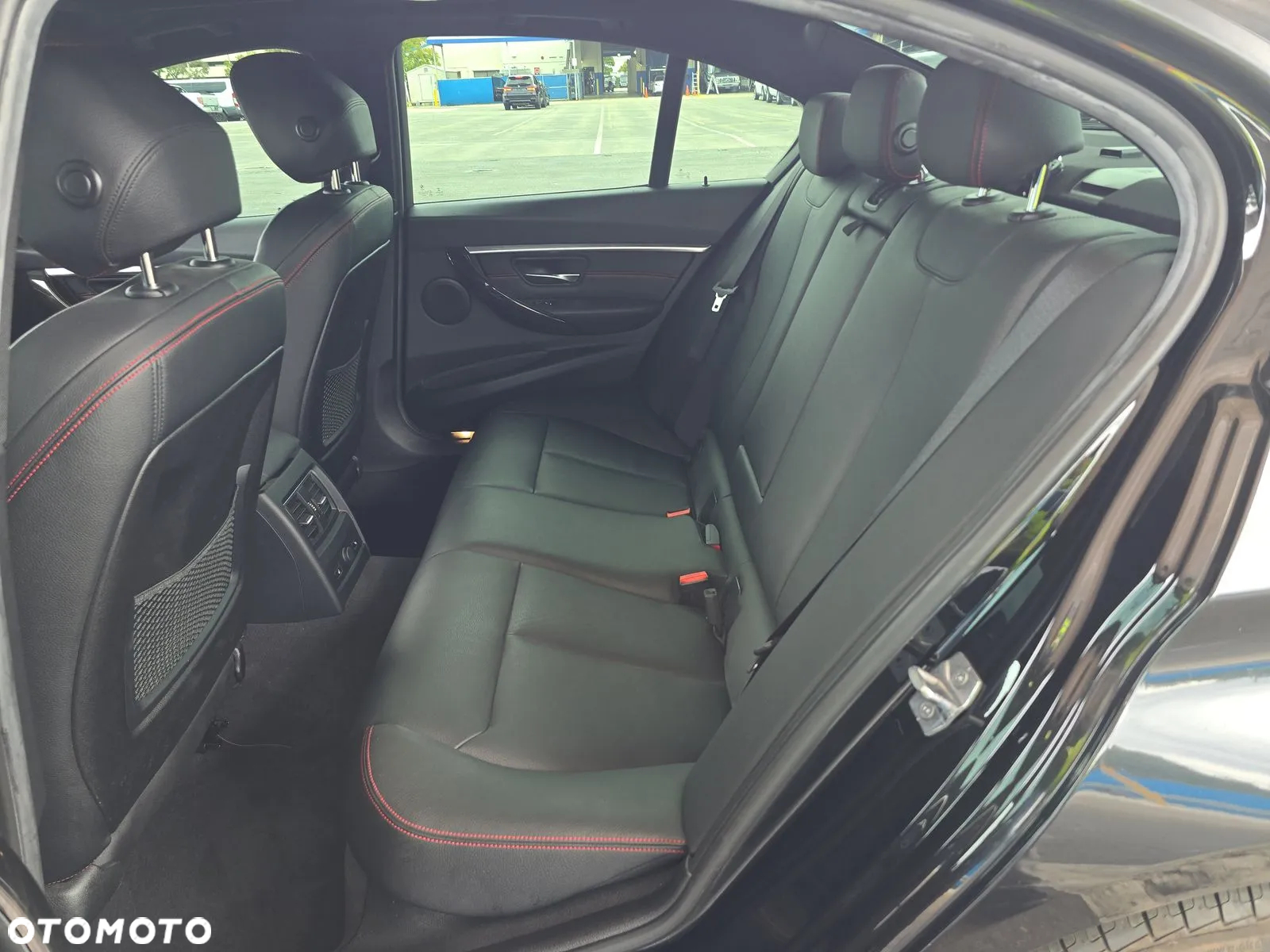 BMW Seria 3 328i xDrive Luxury Line - 12