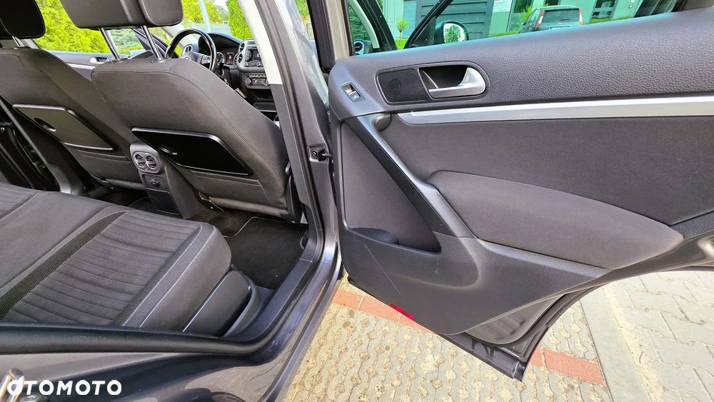 Volkswagen Tiguan 2.0 TDI 4Mot Sport&Style DSG - 23