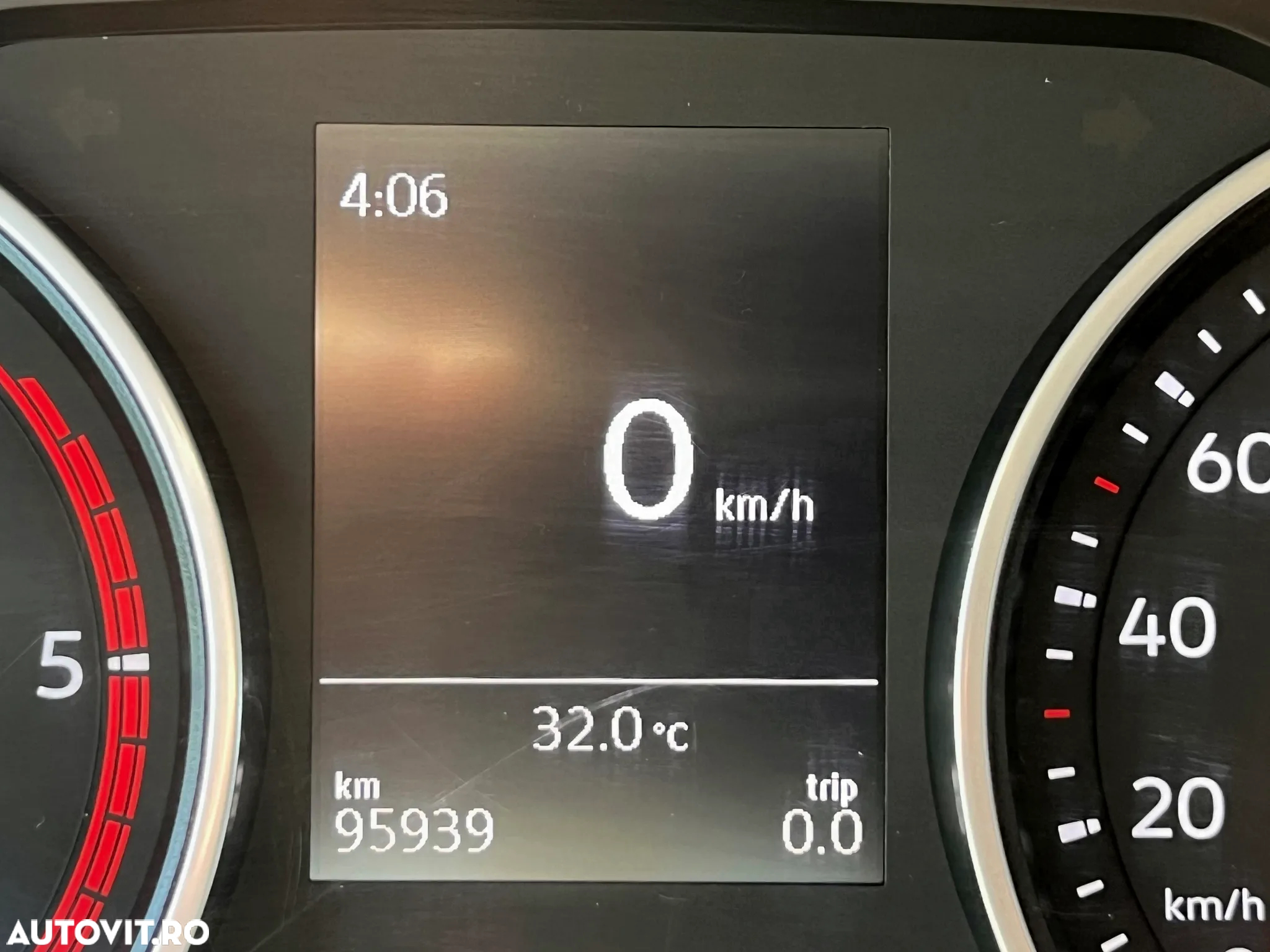 Volkswagen Crafter Furgon Maxi L5H3 - 21