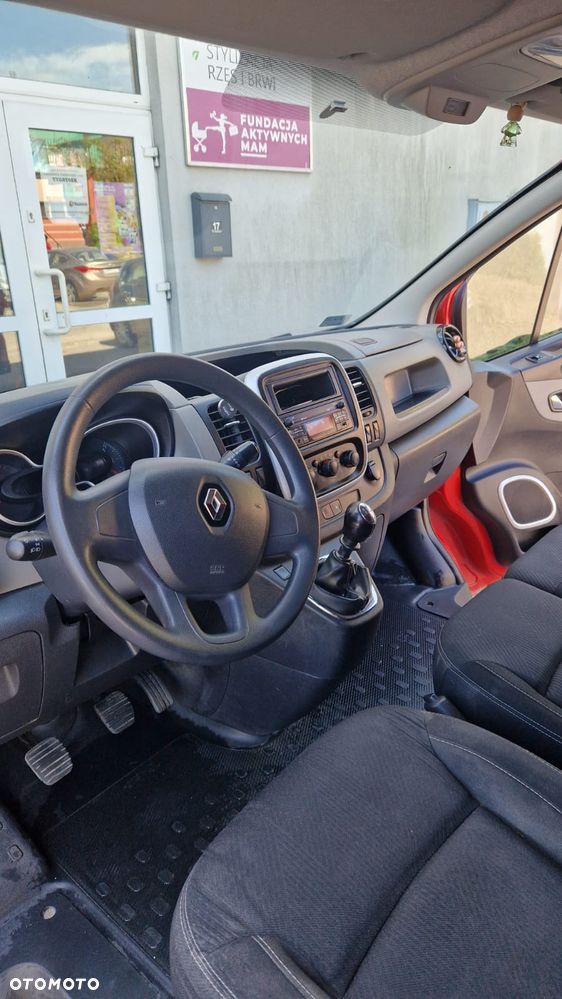 Renault TRAFIC - 8