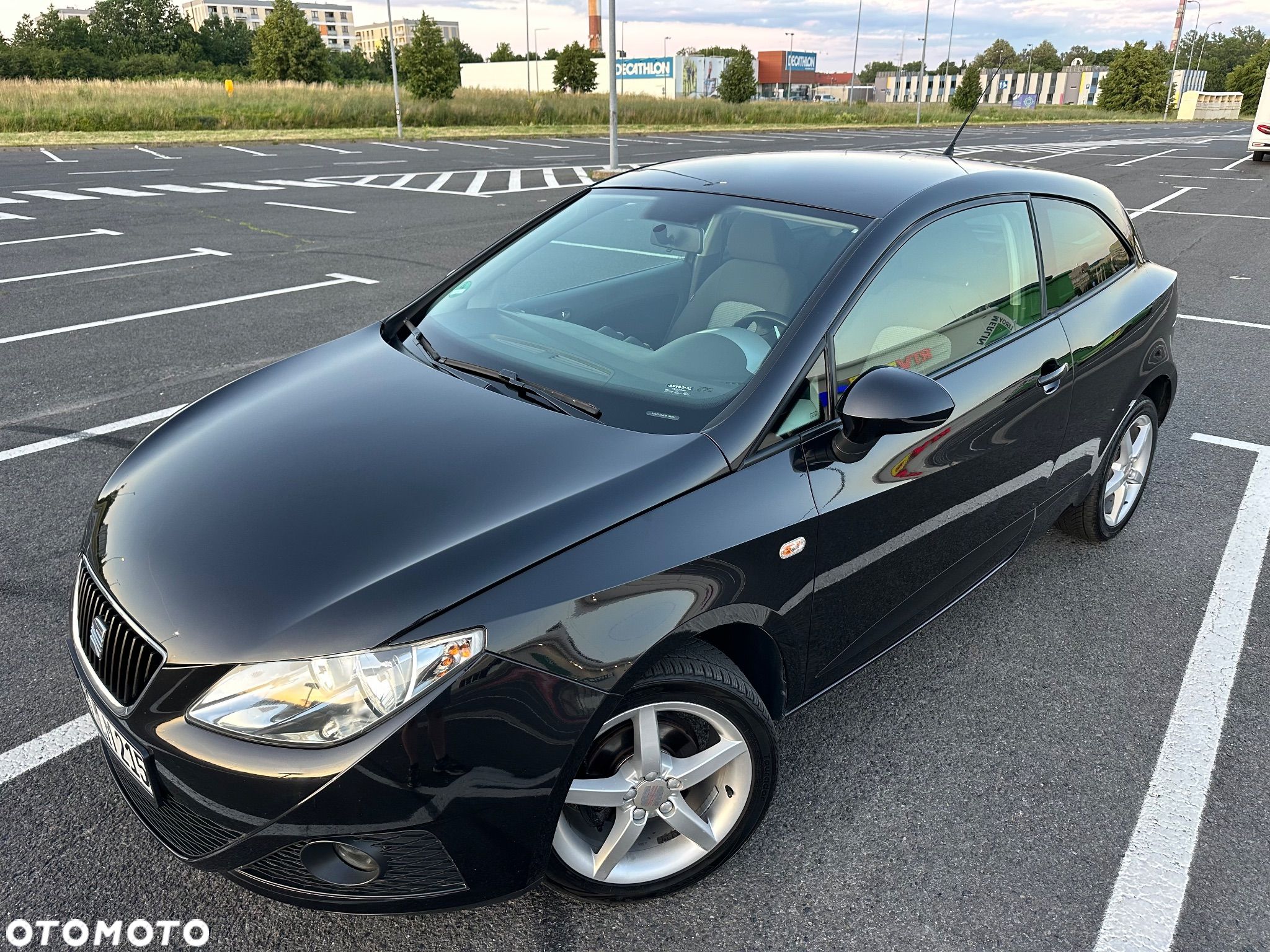 Seat Ibiza SC 1.4 16V Sport - 1