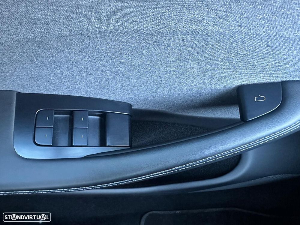 Tesla Model 3 Premium Long Range RWD - 21