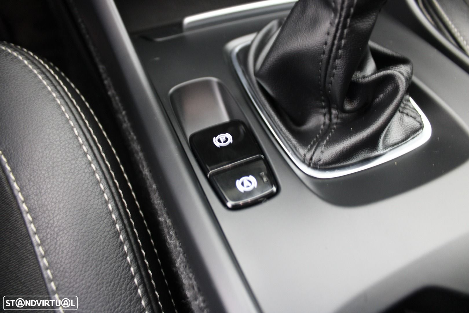 Volvo XC 40 2.0 D3 Momentum - 22