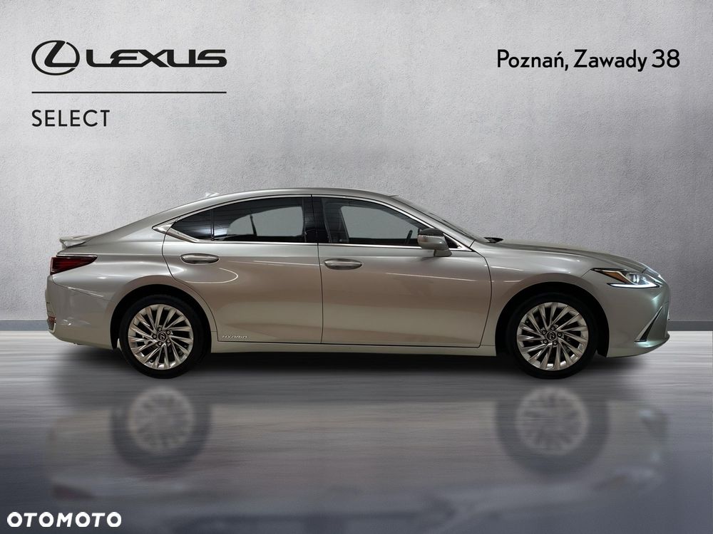 Lexus ES - 4