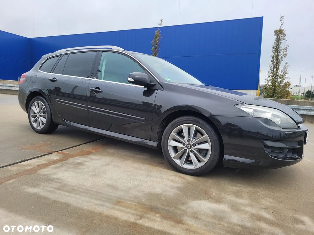 Renault Laguna dCi 175 FAP GT - 2