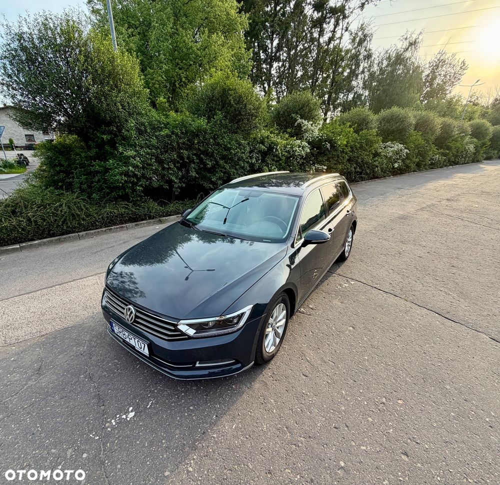 Volkswagen Passat 2.0 TDI (BlueMotion Technology) DSG Comfortline - 6
