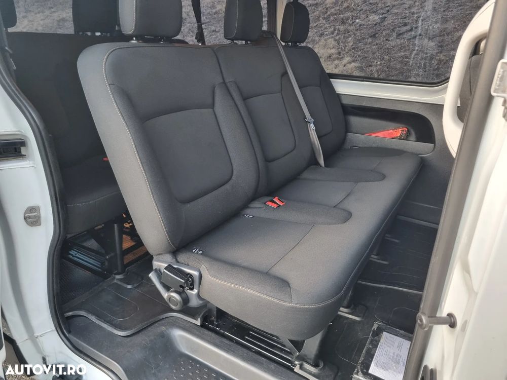 Renault Trafic - 26