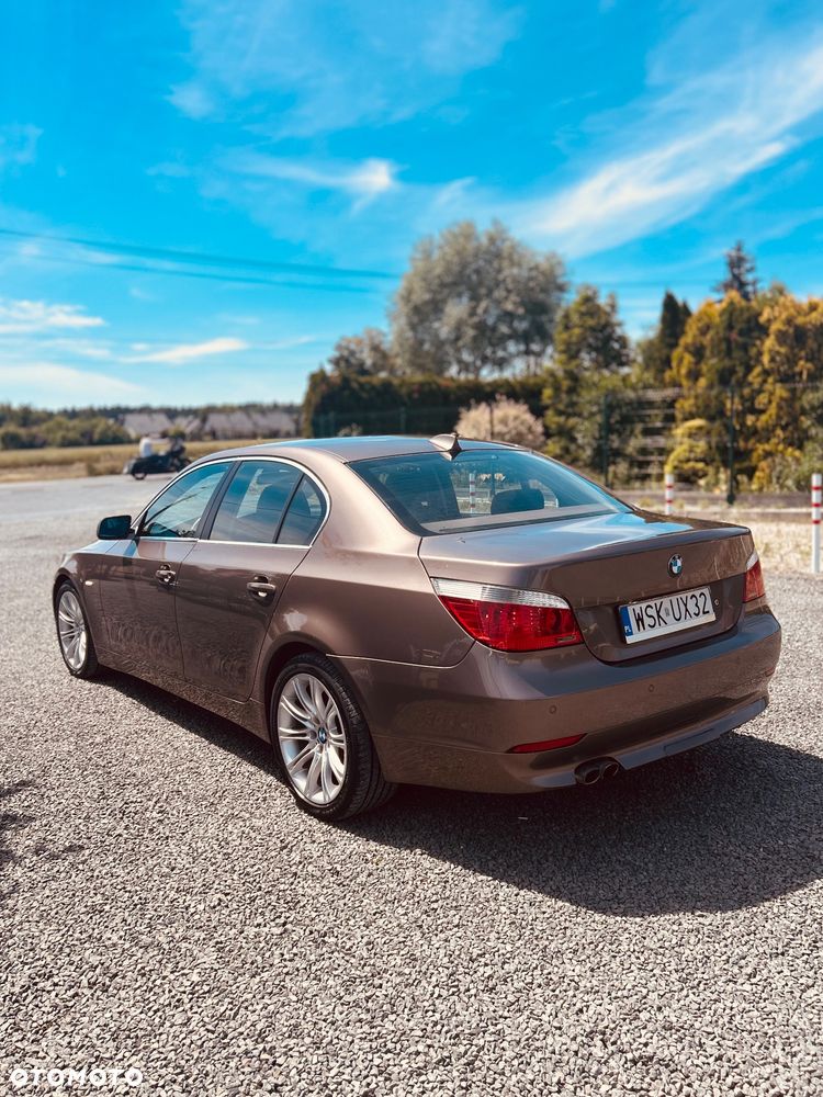 BMW Seria 5 525d - 5