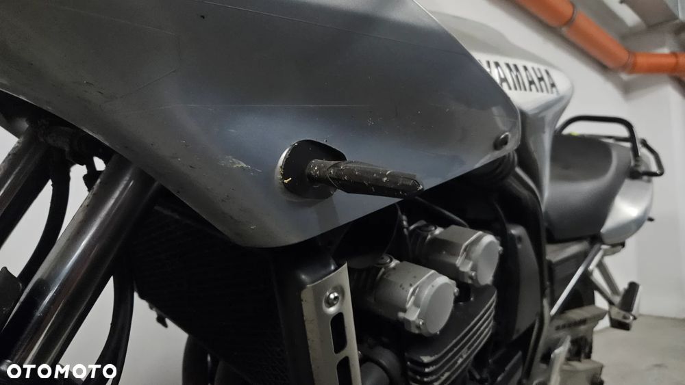 Yamaha FZS - 36