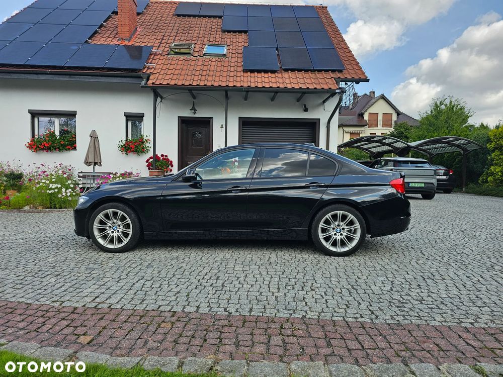 BMW Seria 3 328i xDrive Sport Line - 6