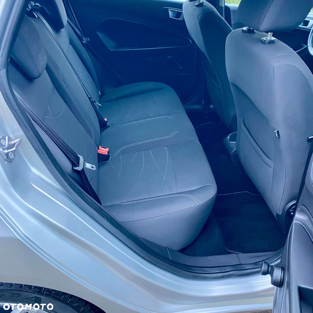 Ford Fiesta 1.25 Titanium - 31