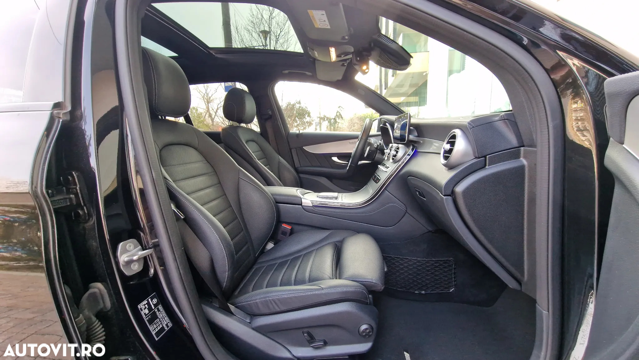 Mercedes-Benz GLC 300 d 4Matic 9G-TRONIC AMG Line Plus - 21