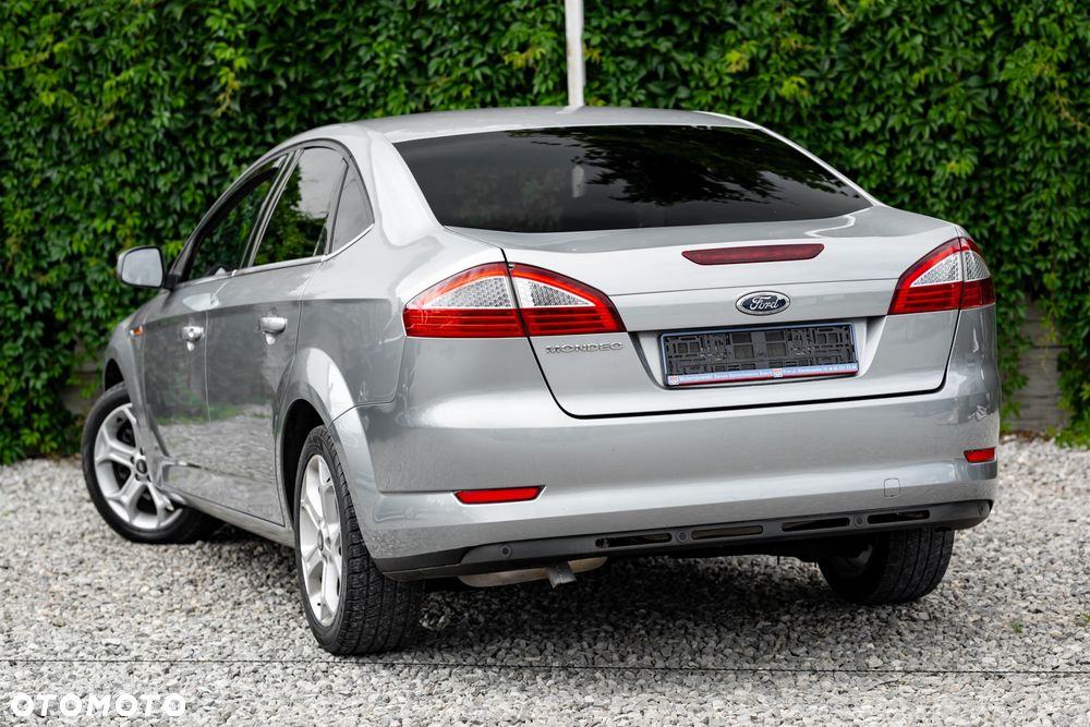 Ford Mondeo 2.0 TDCi Trend - 12