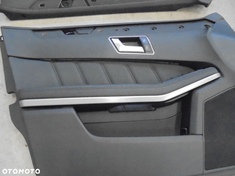 MERCEDES E KLASA W212 FOTELE KANAPY BOCZKI SKORA KOMBI - 11