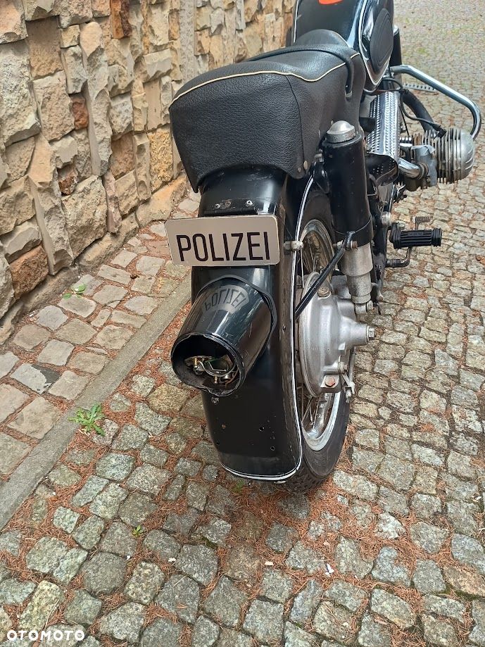 BMW R - 8
