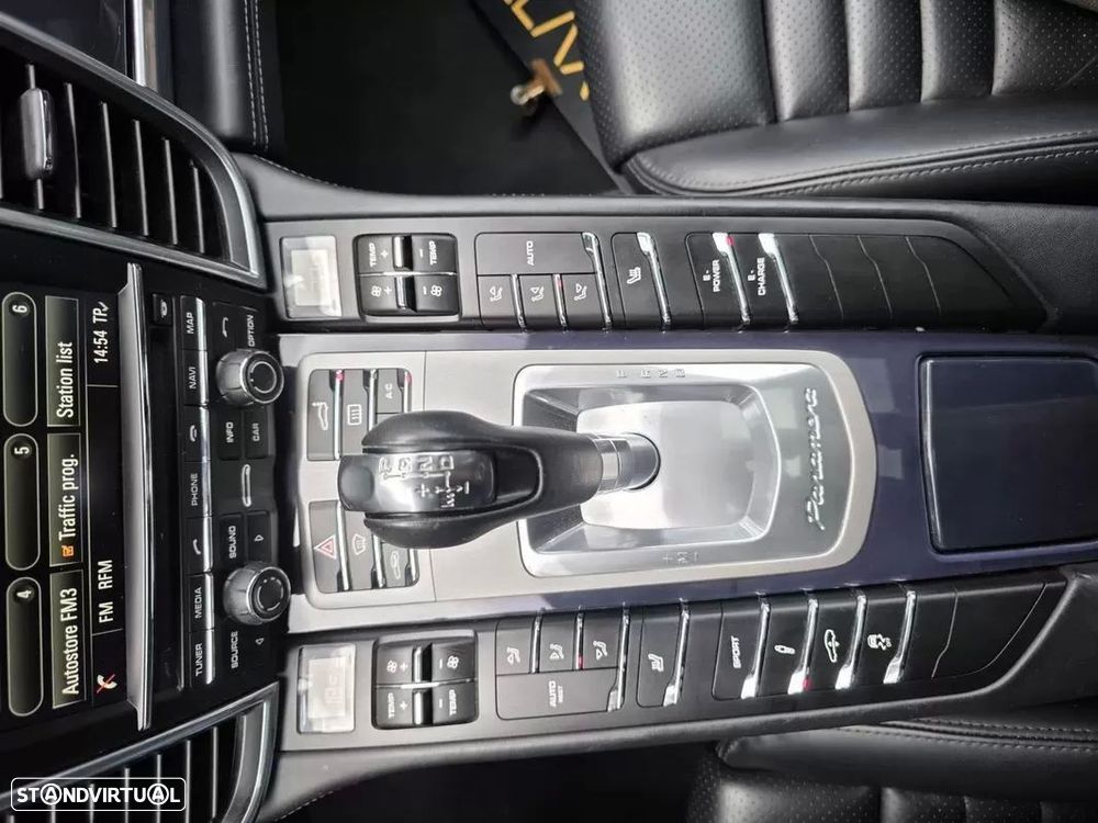 Porsche Panamera S Hybrid - 32