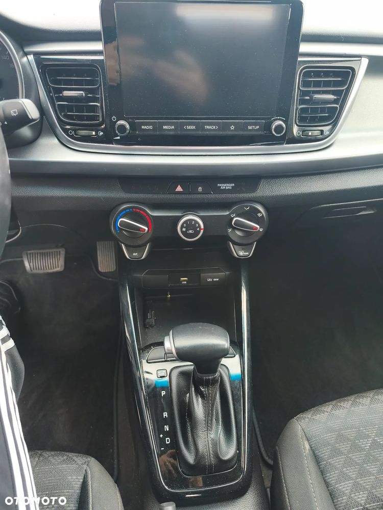 Kia Rio 1.0 T-GDI 100 DCT7 Spirit - 27
