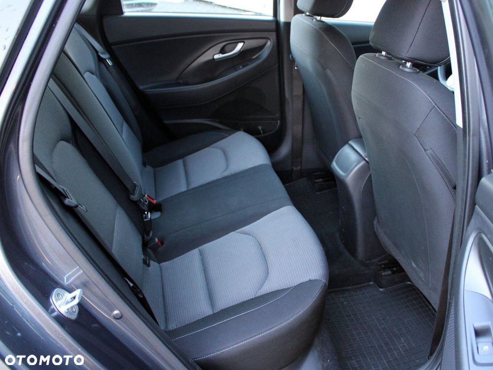 Hyundai i30 1.4 Classic + - 14