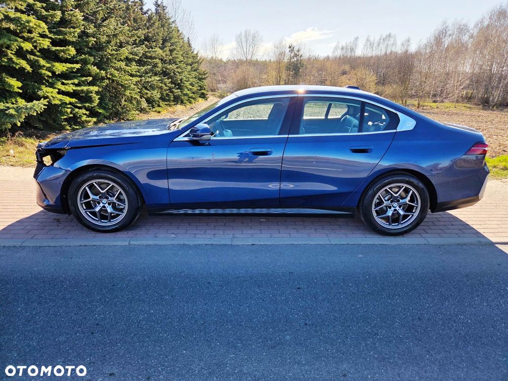 BMW Seria 5 ver-520d-mhev-m-sport - 4
