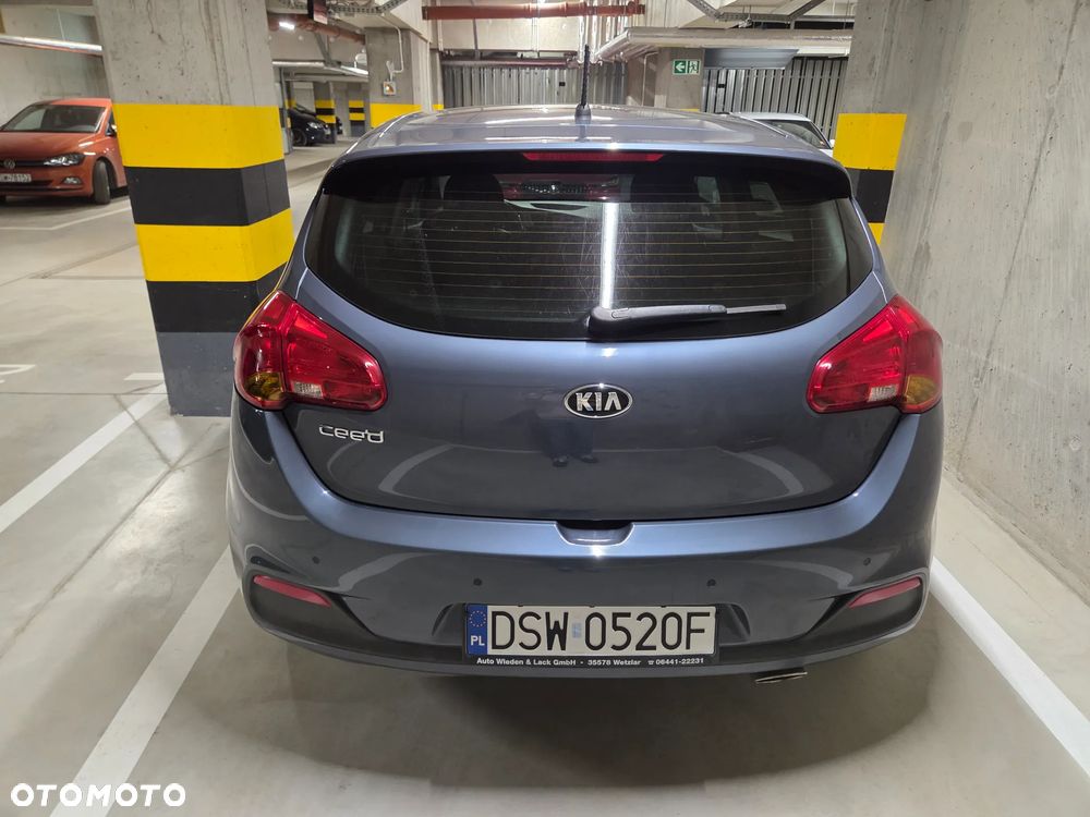 Kia Ceed 1.6 GDI Fifa World Cup Edition - 9