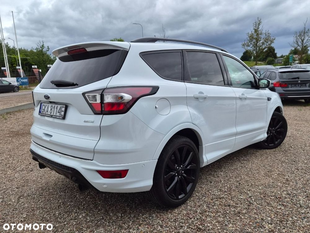 Ford Kuga 1.5 EcoBoost 2x4 ST-Line - 2