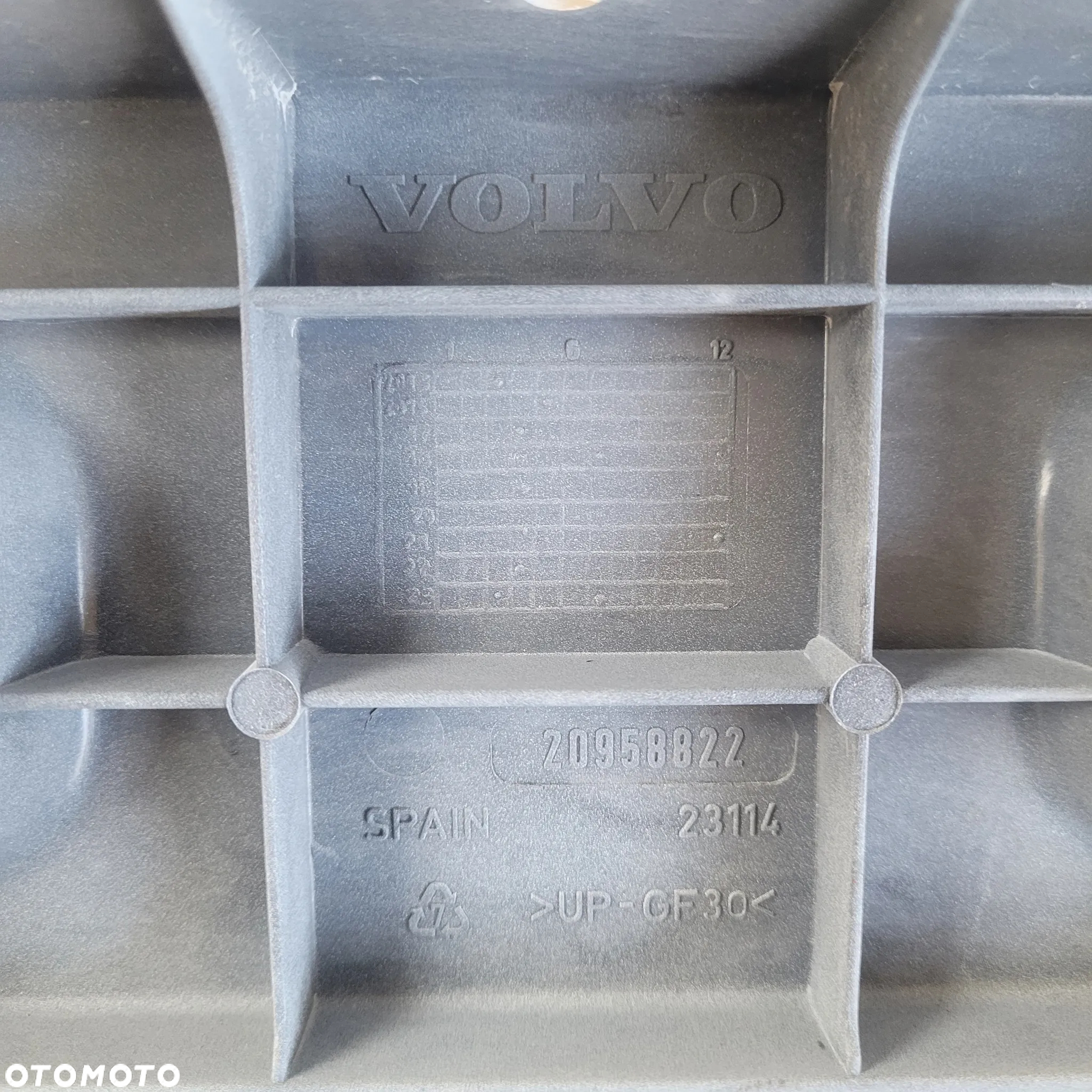 ZDERZAK VOLVO FL NOWY ORYGINAŁ E5 CHWALIM116 - 8
