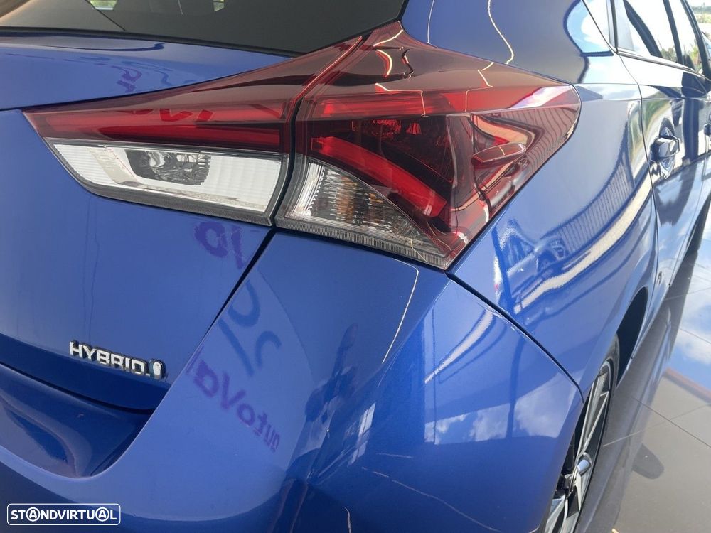 Toyota Auris 1.8 HSD Comfort +P.Techno+P.Sport - 6