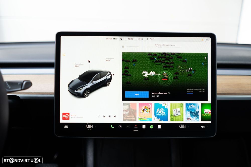 Tesla Model Y Long Range Dual Motor AWD - 11