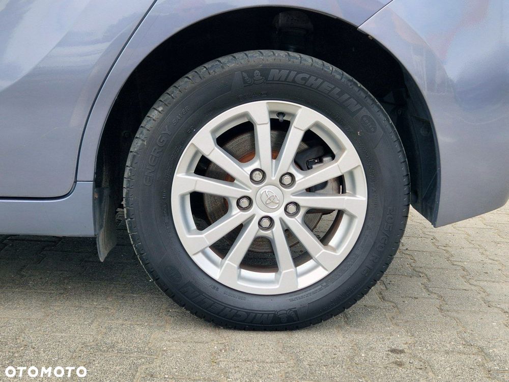 Toyota Verso 2.0 D-4D - 15
