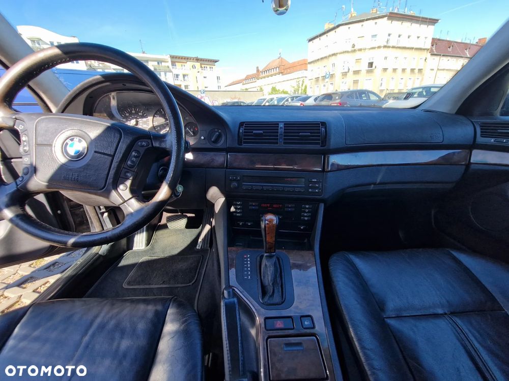 BMW Seria 5 - 10