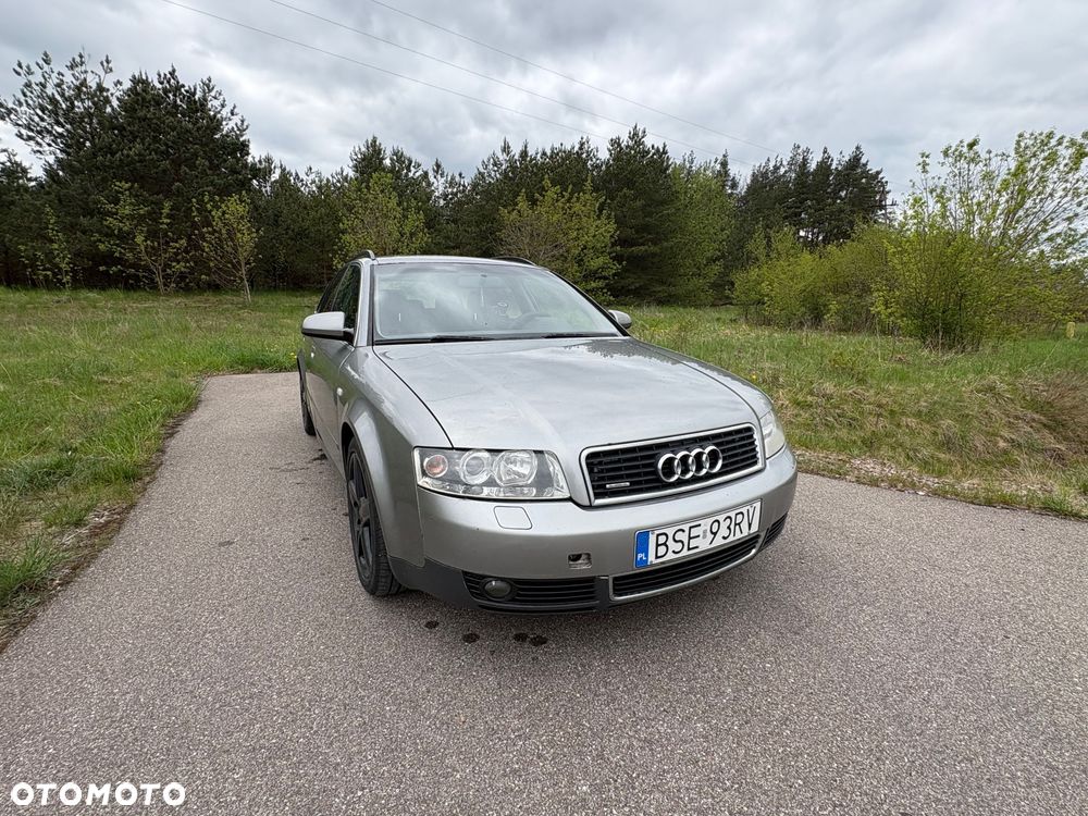 Audi A4 Avant - 1