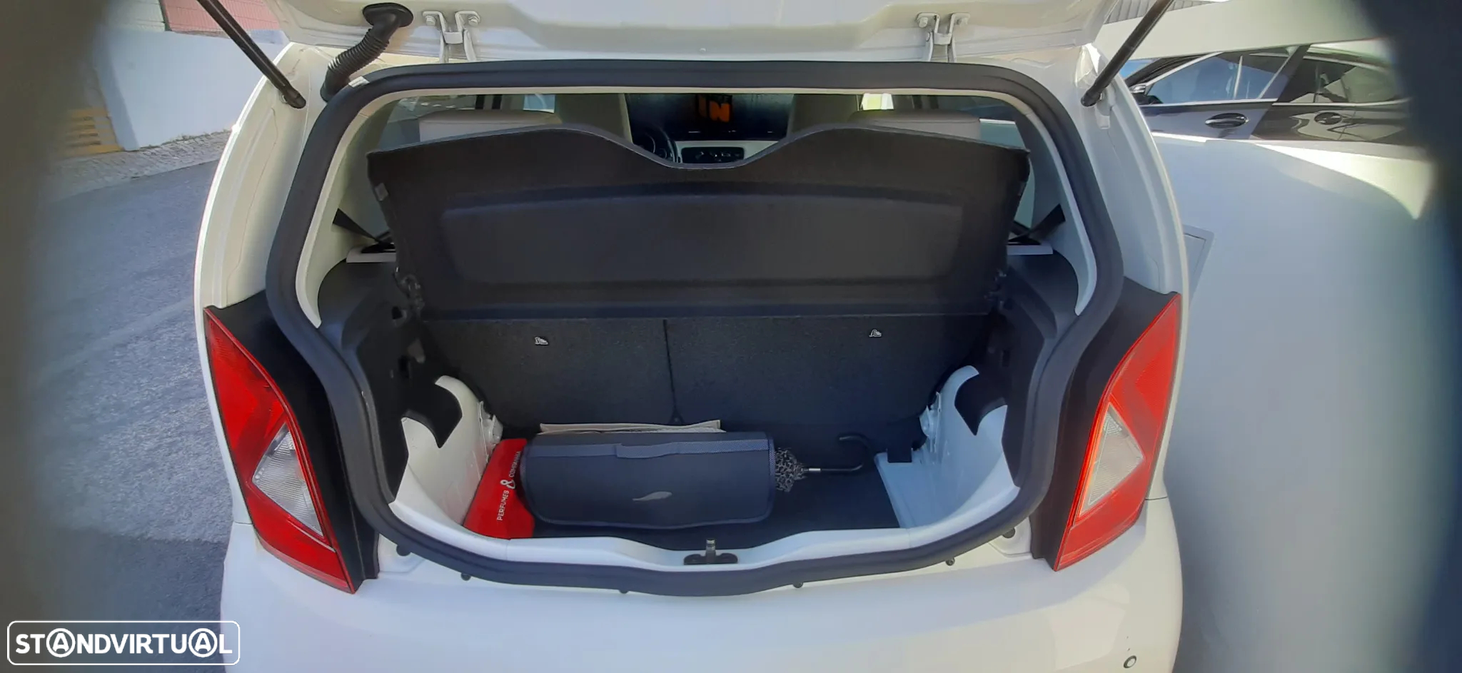 SEAT Mii 1.0 Style Plus - 4