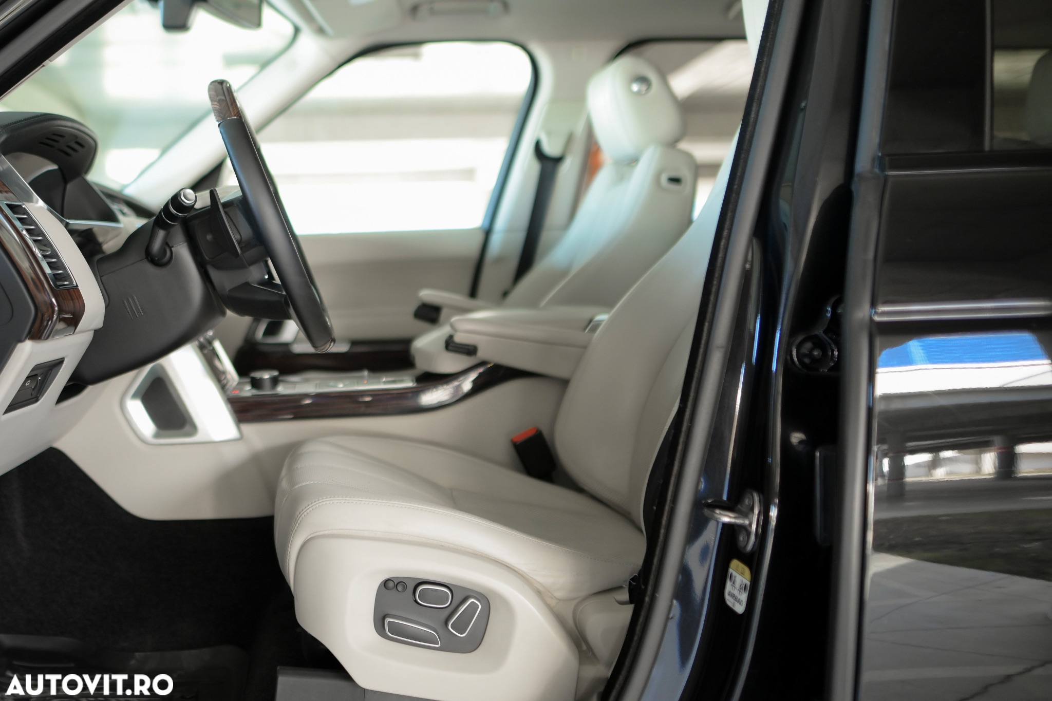 Land Rover Range Rover Vogue - 14