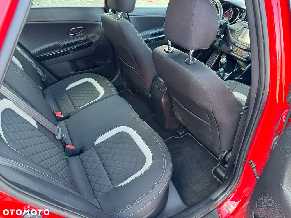 Kia Ceed 1.6 CRDi 136 ISG GT Line - 11