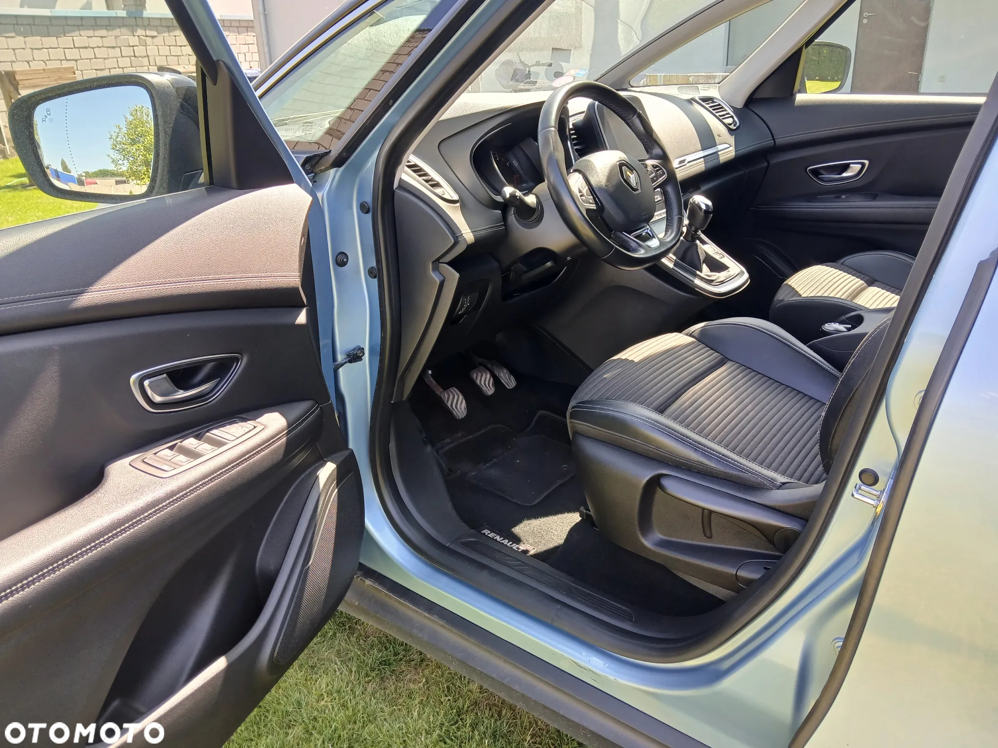 Renault Scenic 1.3 TCe FAP Intens - 5
