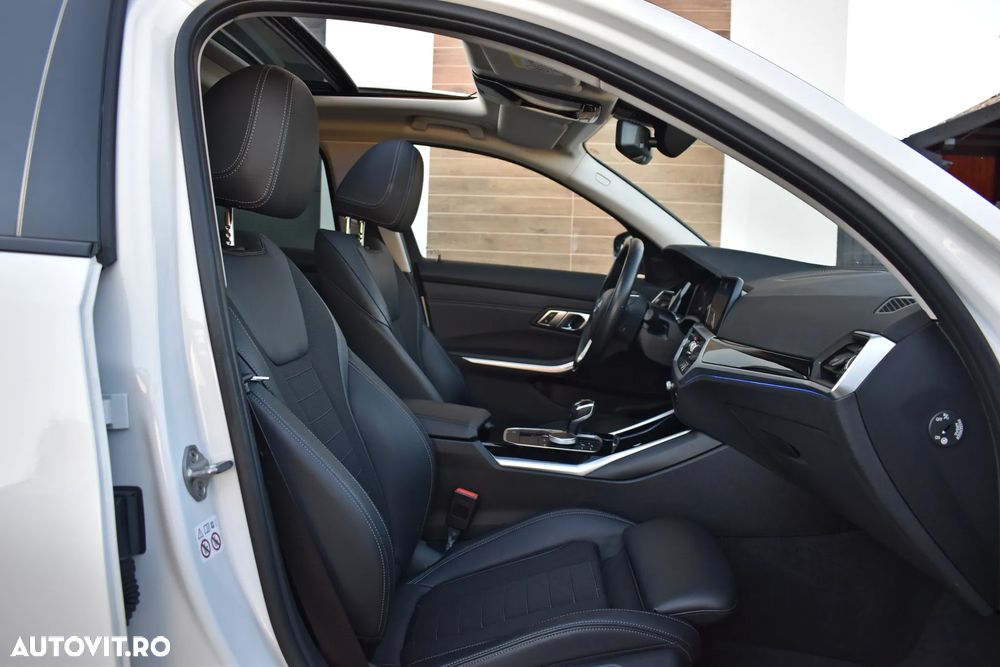 BMW Seria 3 330i Aut. Edition Luxury Line Purity - 14