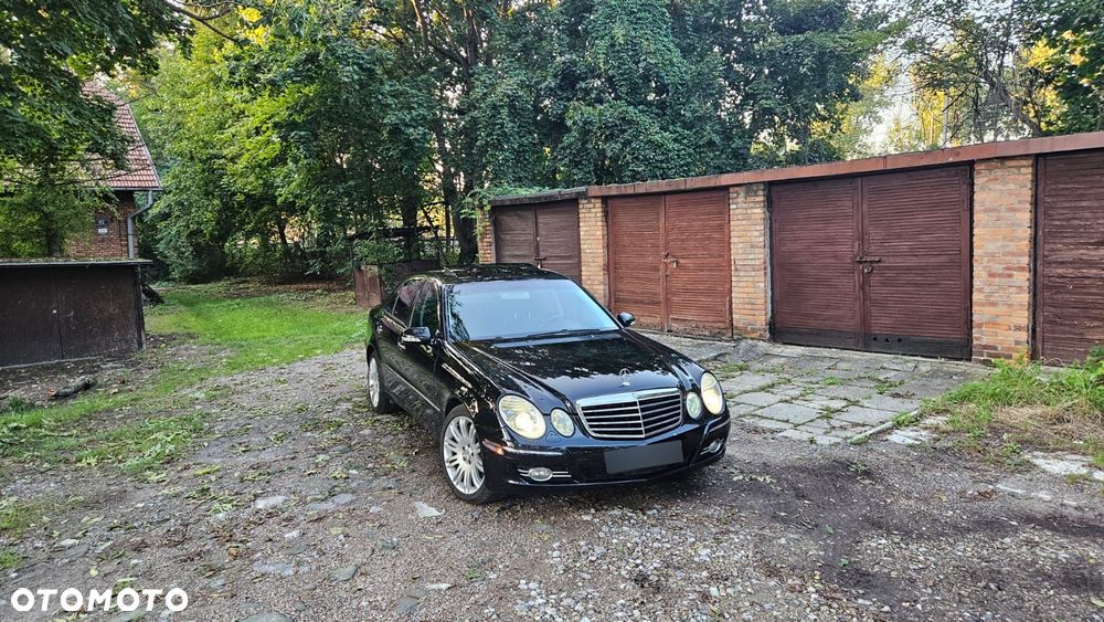 Mercedes-Benz Klasa E 500 4-Matic Avantgarde - 17