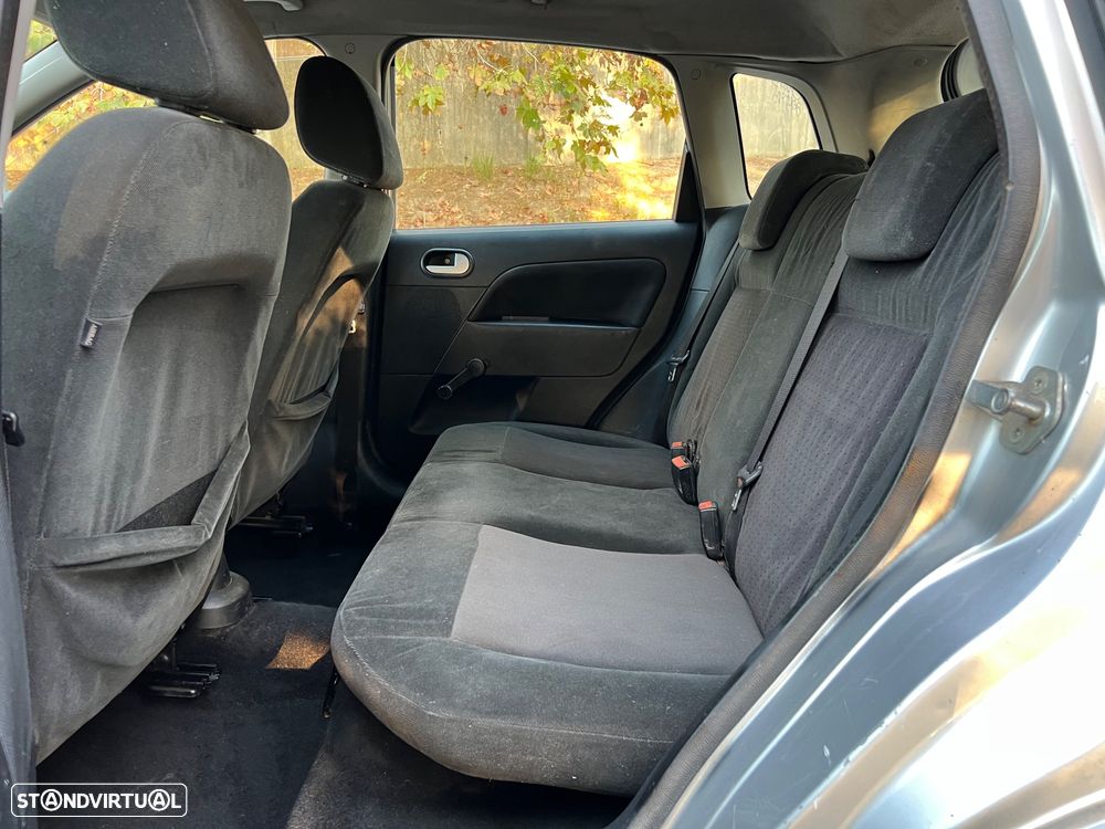 Ford Fiesta 1.4 TDCI Ghia - 6