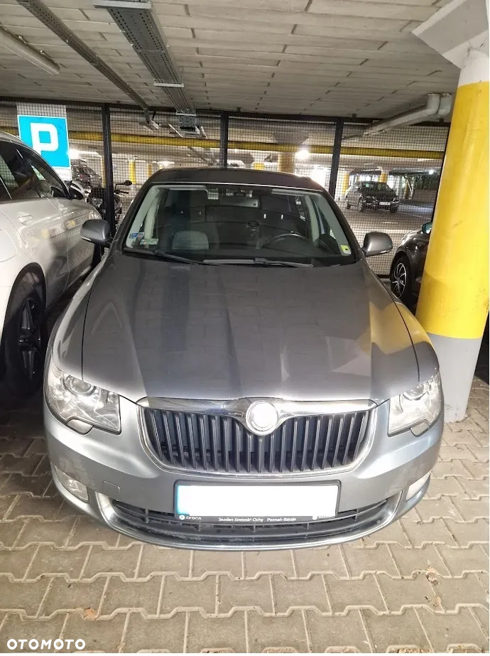 Skoda Superb 2.0 TSI Ambition DSG - 2