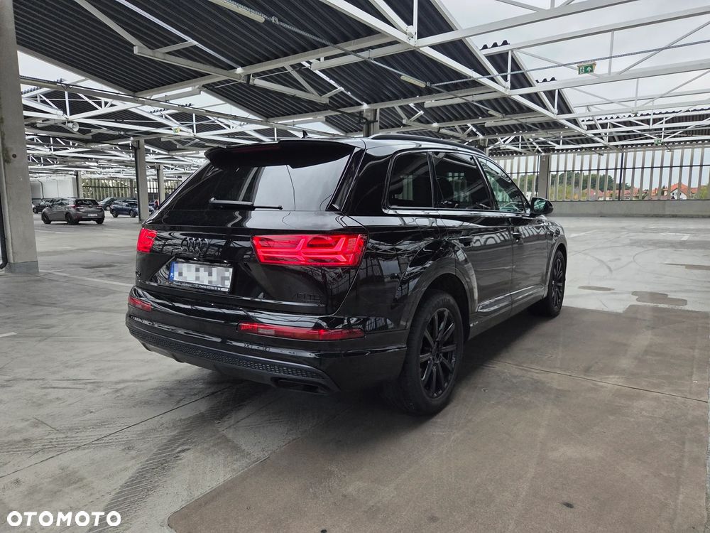 Audi Q7 - 11